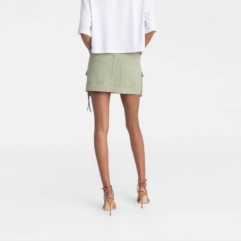 KBB by KAHLANA Women's 'The Cargo Mini Skirt' NWT Size 8 Olive - Picture 2 of 5